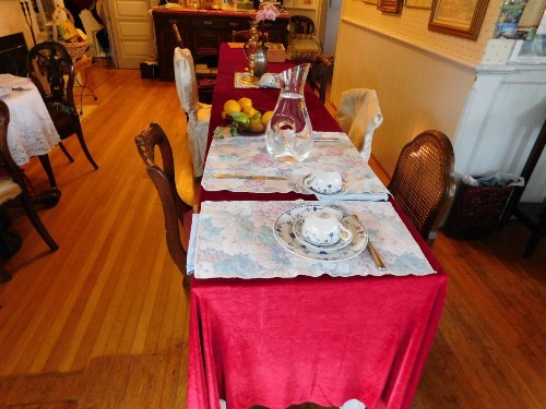 Cliff Crest Inn - image 25