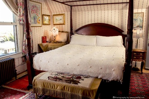 Cliff Crest Inn - image 37