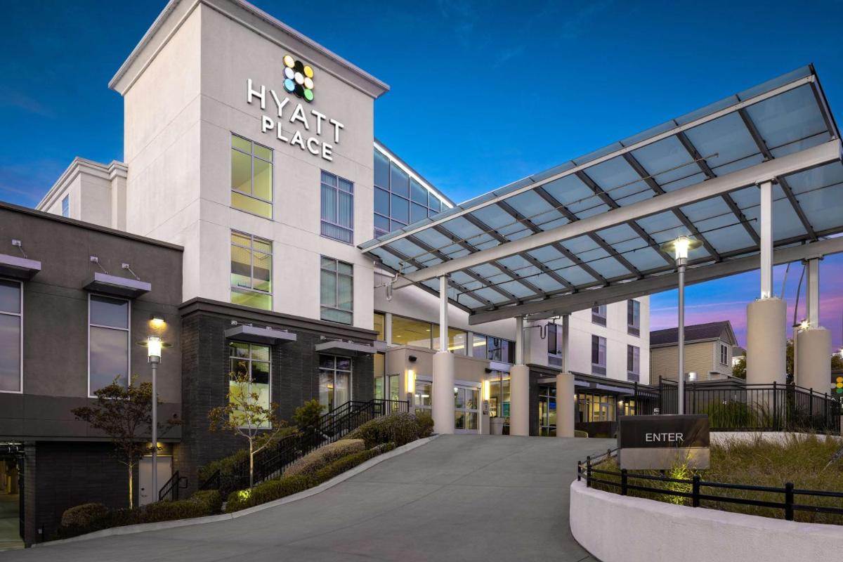 Hyatt Place Santa Cruz - main image