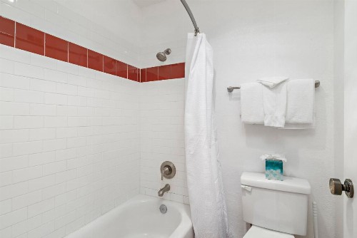Fort Marcy Suites - image 34