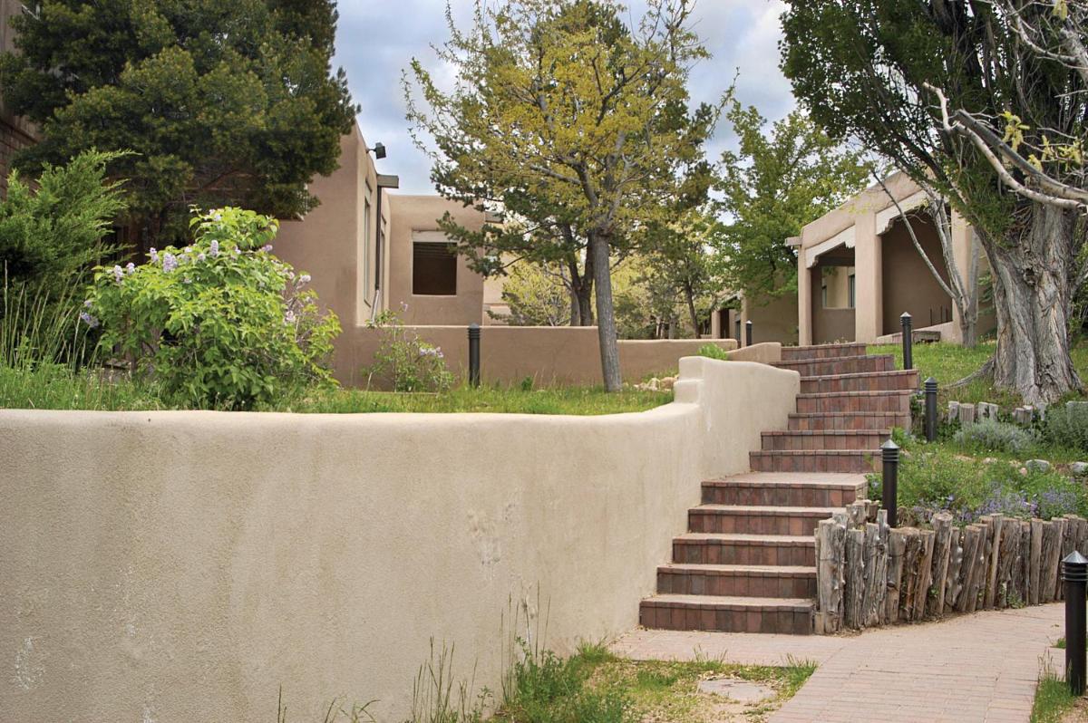 Fort Marcy Suites - image 7