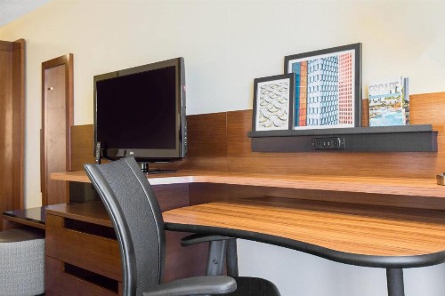 Fairfield Inn & Suites by Marriott Santa Fe - image 15