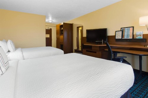 Fairfield Inn & Suites by Marriott Santa Fe - image 20