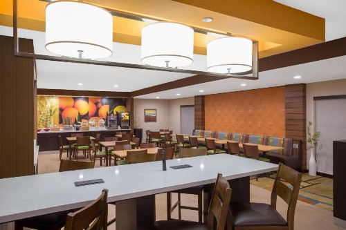 Fairfield Inn & Suites by Marriott Santa Fe - image 23