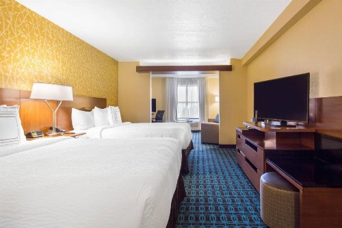 Fairfield Inn & Suites by Marriott Santa Fe - image 29