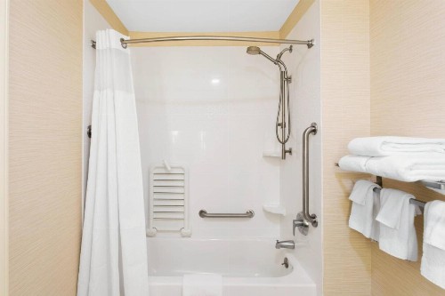 Fairfield Inn & Suites by Marriott Santa Fe - image 7