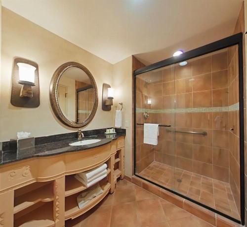 Hilton Santa Fe Buffalo Thunder - image 16