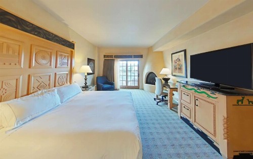 Hilton Santa Fe Buffalo Thunder - image 27