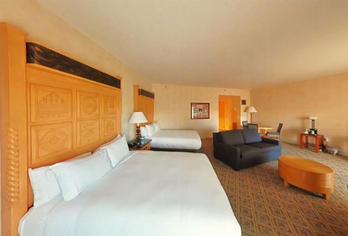 Hilton Santa Fe Buffalo Thunder - image 39