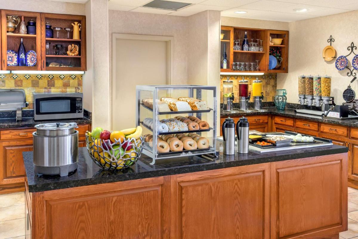 Homewood Suites by Hilton Santa Fe-North - image 2