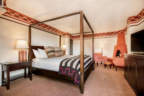Inn & Spa at Loretto - image 3