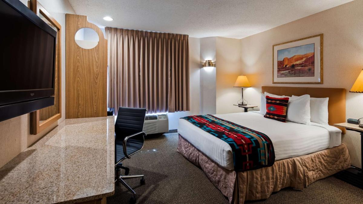 Inn at Santa Fe SureStay Collection by Best Western - image 2