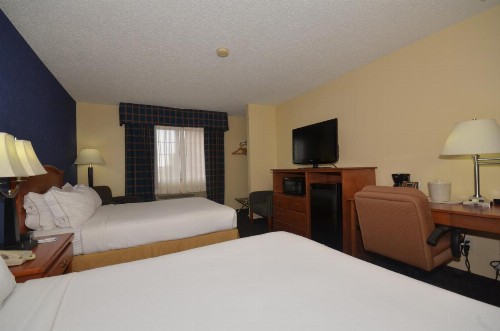 Ramada by Wyndham Santa Fe - image 10