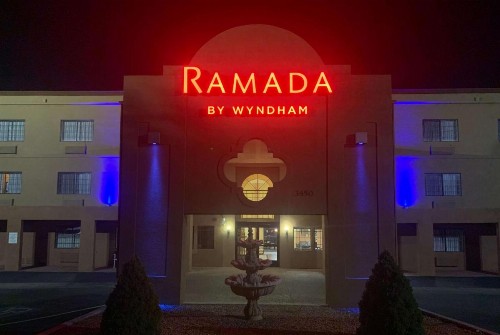 Ramada by Wyndham Santa Fe - image 12