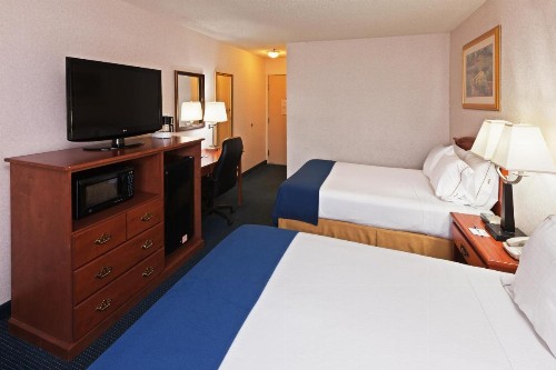Ramada by Wyndham Santa Fe - image 21