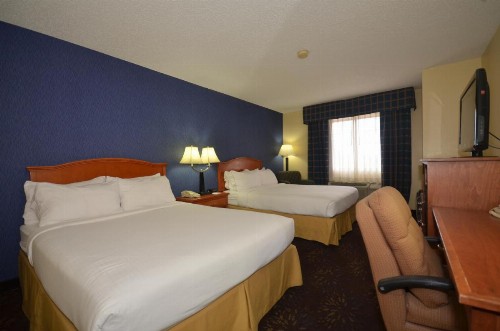 Ramada by Wyndham Santa Fe - image 25