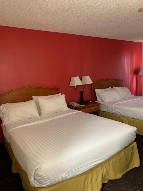 Ramada by Wyndham Santa Fe - image 39