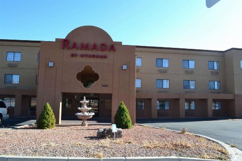 Ramada by Wyndham Santa Fe - image 40