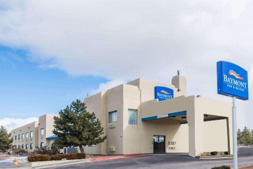 Baymont by Wyndham Santa Fe - image 1