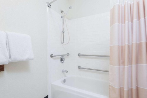 Baymont by Wyndham Santa Fe - image 12
