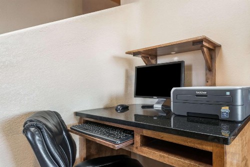 Baymont by Wyndham Santa Fe - image 2