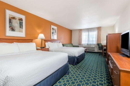 Baymont by Wyndham Santa Fe - image 23