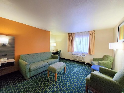 Baymont by Wyndham Santa Fe - image 28