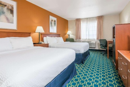 Baymont by Wyndham Santa Fe - image 31