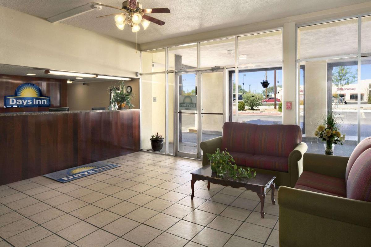 Days Inn by Wyndham Santa Fe New Mexico - image 3