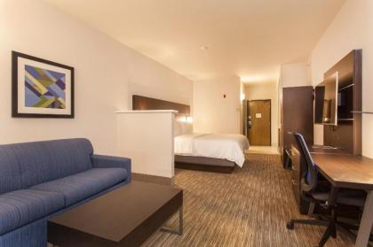 Holiday Inn Express & Suites - Santa Fe an IHG Hotel - image 10