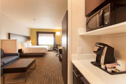 Holiday Inn Express & Suites - Santa Fe an IHG Hotel - image 11