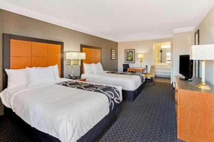 La Quinta Inn by Wyndham Santa Fe - image 17
