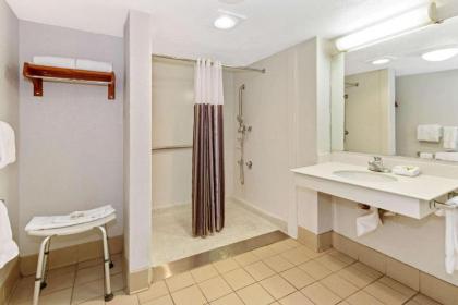 La Quinta Inn by Wyndham Santa Fe - image 14