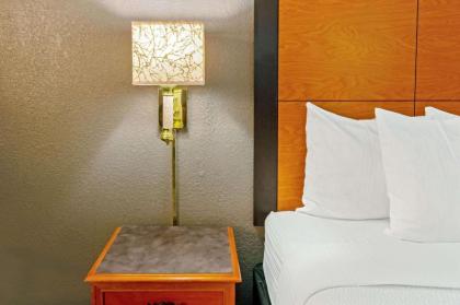 La Quinta Inn by Wyndham Santa Fe - image 16