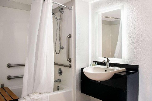 GreenTree Inn Santa Fe - image 24