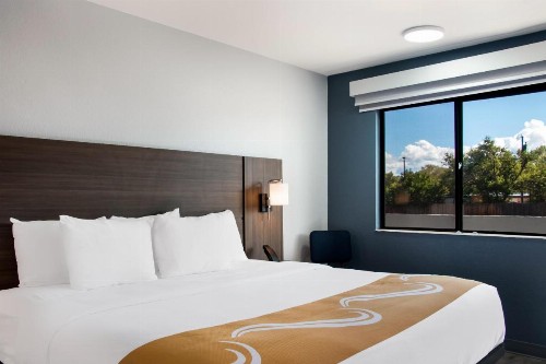 GreenTree Inn Santa Fe - image 35