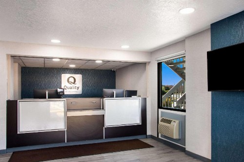 GreenTree Inn Santa Fe - image 43