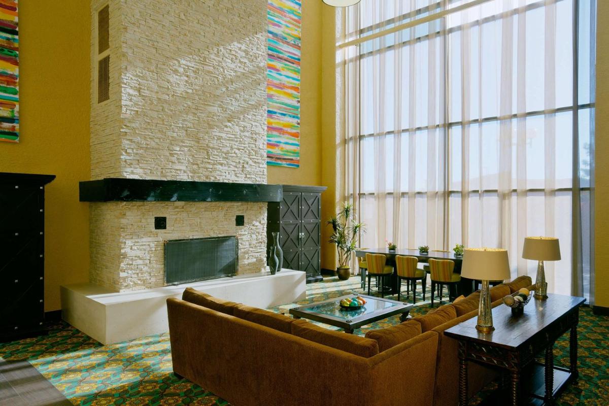 DoubleTree by Hilton Santa Fe - image 5
