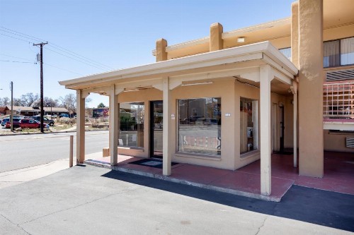 Motel 6-Santa Fe NM - Downtown - image 4