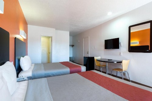 Motel 6-Santa Fe NM - Downtown - image 7