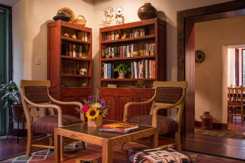 Inn of the Turquoise Bear - image 10
