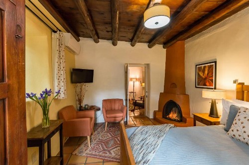 Inn of the Turquoise Bear - image 13
