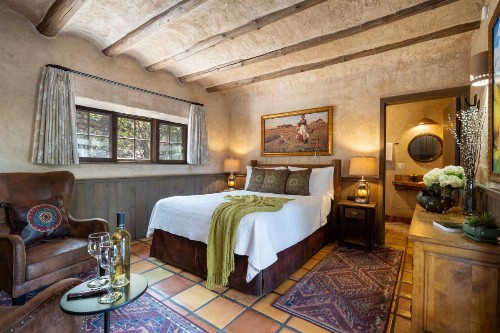 Inn of the Turquoise Bear - image 18