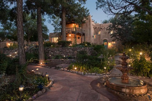 Inn of the Turquoise Bear - image 28