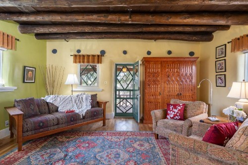Inn of the Turquoise Bear - image 30