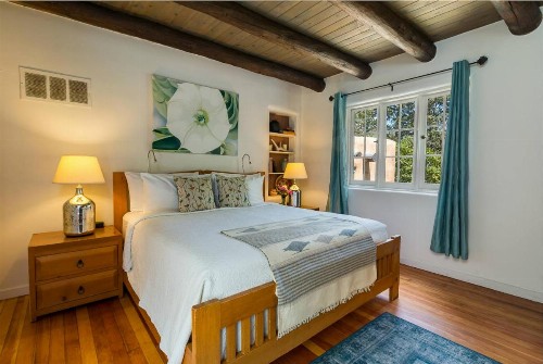 Inn of the Turquoise Bear - image 47