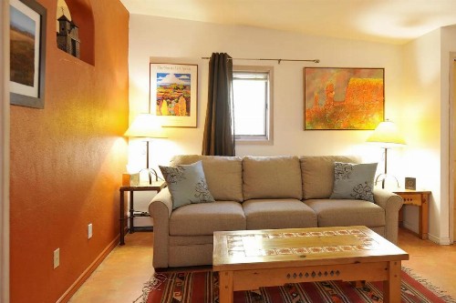 Casa Cuma Bed & Breakfast - image 2
