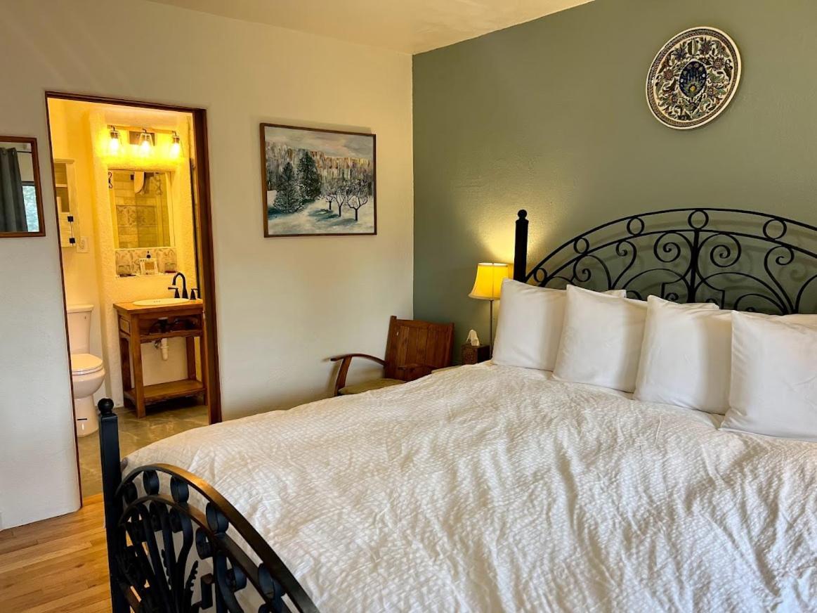 Casa Cuma Bed & Breakfast - image 4