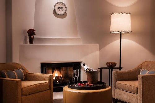 Rosewood Inn of the Anasazi - image 15