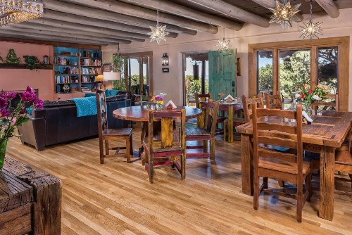 Bobcat Inn - image 16